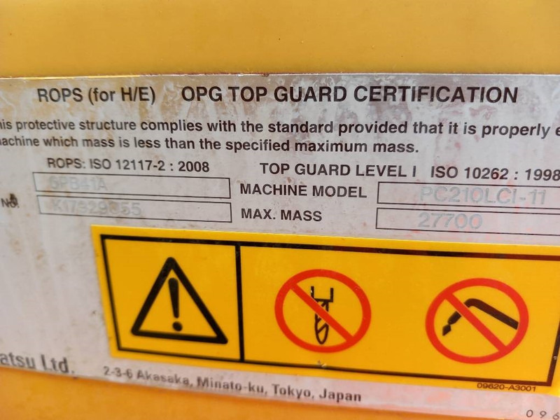 Komatsu PC210LCI-11 - Lánctalpas kotró: 3 kép. Komatsu PC210LCI-11 - Lánctalpas kotró: 3 kép.