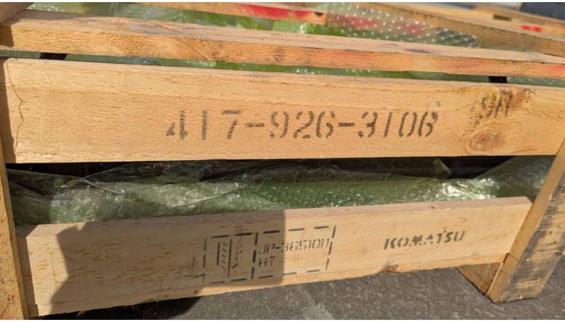 Komatsu WA100-5 DOOR ASSY 417-926-3106 - Fülke és belső tér - Építőipari gépek: 5 kép. Komatsu WA100-5 DOOR ASSY 417-926-3106 - Fülke és belső tér - Építőipari gépek: 5 kép.