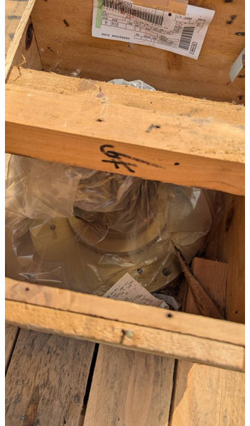 Komatsu WA800-8 SHAFT 42C-13-22520 - Sebességváltó - Építőipari gépek: 4 kép. Komatsu WA800-8 SHAFT 42C-13-22520 - Sebességváltó - Építőipari gépek: 4 kép.