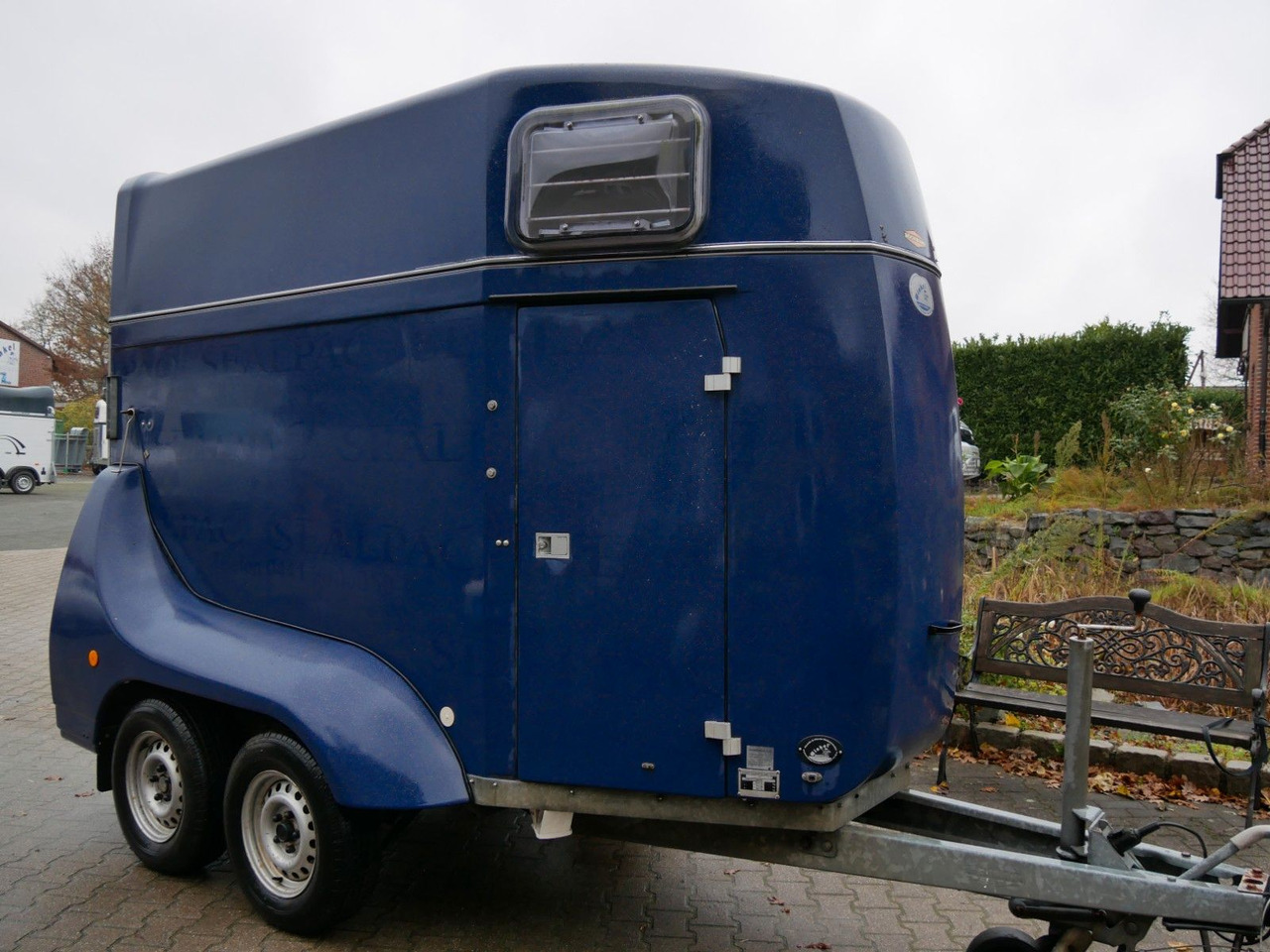 Böckmann Uno schwenkbare Klappe Fohlengitter - Pótkocsi állatszállító: 1 kép. Böckmann Uno schwenkbare Klappe Fohlengitter - Pótkocsi állatszállító: 1 kép.