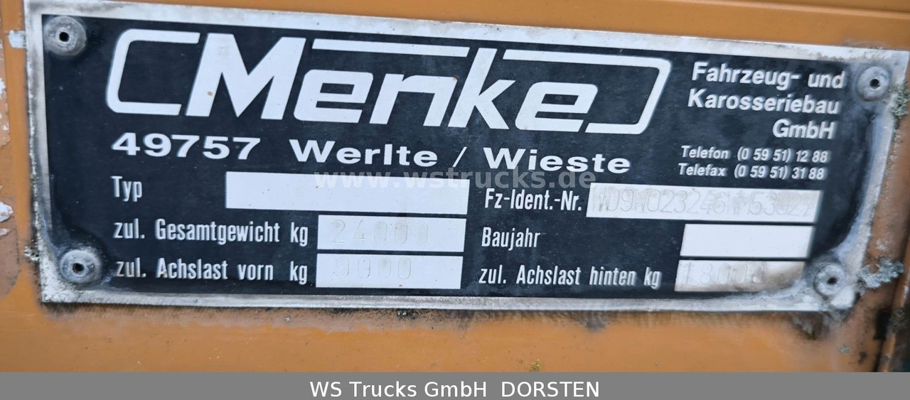 Menke-Janzen Menke 2 Stock Vollalu 8 m Hubdach Viehanhänger - Pótkocsi állatszállító: 4 kép. Menke-Janzen Menke 2 Stock Vollalu 8 m Hubdach Viehanhänger - Pótkocsi állatszállító: 4 kép.