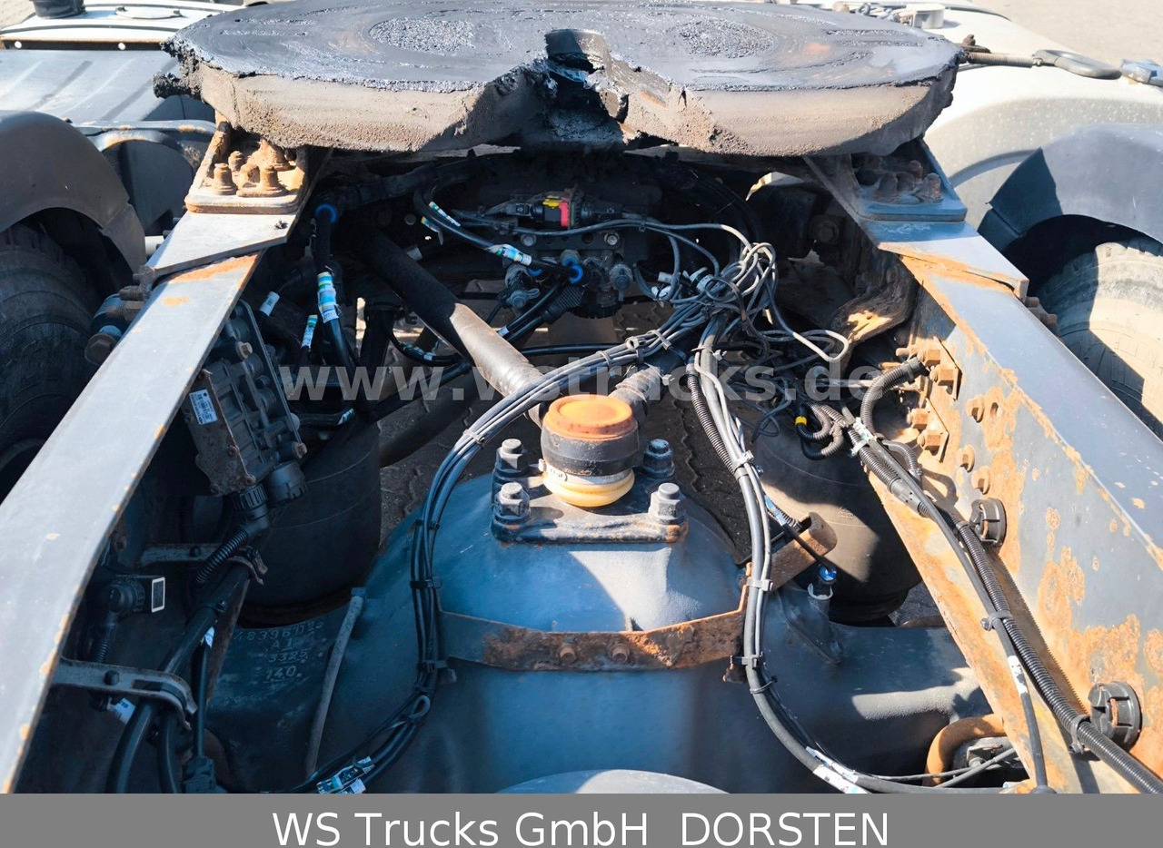 Volvo FH 420 SZM Hydraulik - Nyergesvontató: 5 kép. Volvo FH 420 SZM Hydraulik - Nyergesvontató: 5 kép.