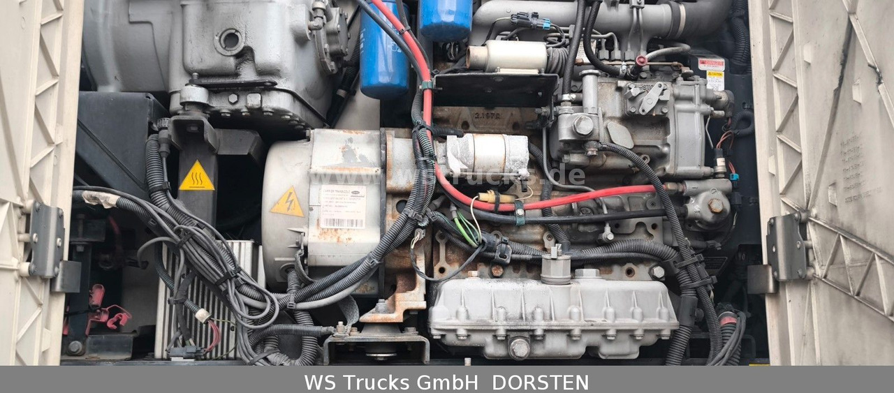 Schmitz Cargobull Kühlauflieger Rohrbahn Hooks | Vector 1850 MT - Félpótkocsi dobozos: 5 kép. Schmitz Cargobull Kühlauflieger Rohrbahn Hooks | Vector 1850 MT - Félpótkocsi dobozos: 5 kép.