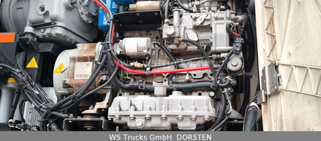 Schmitz Cargobull SKO 24 Kühlauflieger Vector 1850 MT, Bi-Temp - Félpótkocsi dobozos: 5 kép. Schmitz Cargobull SKO 24 Kühlauflieger Vector 1850 MT, Bi-Temp - Félpótkocsi dobozos: 5 kép.