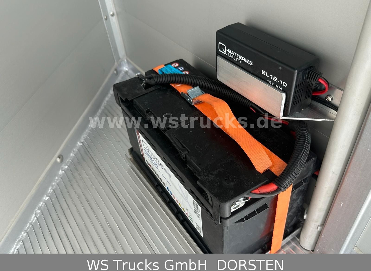 WST Edition Schlacht mit Seilwinde Viehanhänger - Pótkocsi állatszállító: 4 kép. WST Edition Schlacht mit Seilwinde Viehanhänger - Pótkocsi állatszállító: 4 kép.