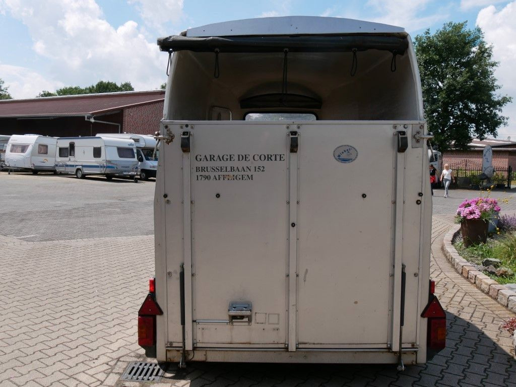 Westfalia Vollpoly 2 Pferde mit Sattelkammer - Lószállító utánfutó: 2 kép. Westfalia Vollpoly 2 Pferde mit Sattelkammer - Lószállító utánfutó: 2 kép.