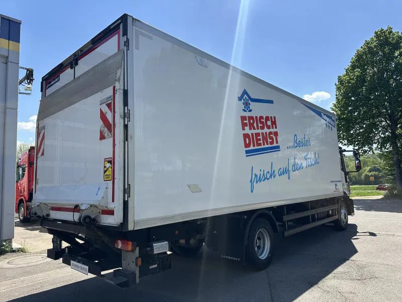Iveco Tiefkühl Mitsubishi TDJ 300 Klima Tiefkühl Mitsubishi TDJ 300 Klima - Hűtős teherautó: 5 kép. Iveco Tiefkühl Mitsubishi TDJ 300 Klima Tiefkühl Mitsubishi TDJ 300 Klima - Hűtős teherautó: 5 kép.