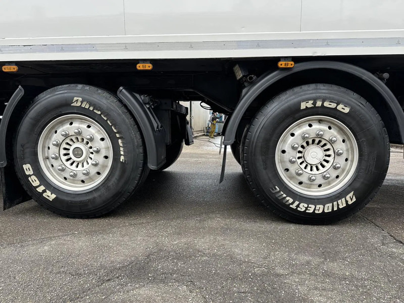 Krone Cool Liner Cool Liner 2 - Achs CITYSATTEL Lenkachse Carrier 1300TÜV NEU!! - Félpótkocsi hűtős: 5 kép. Krone Cool Liner Cool Liner 2 - Achs CITYSATTEL Lenkachse Carrier 1300TÜV NEU!! - Félpótkocsi hűtős: 5 kép.