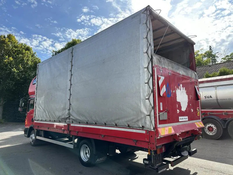 MAN TGL 8.180 FBL Plane langes Haus Topsleeper Klima - Ponyvás kisteherautó: 3 kép. MAN TGL 8.180 FBL Plane langes Haus Topsleeper Klima - Ponyvás kisteherautó: 3 kép.