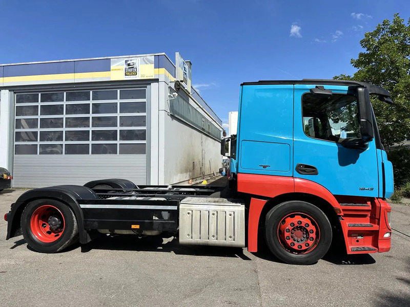 Mercedes-Benz Actros 1843 LS Autotransporter SZM EUROLOHR - Nyergesvontató: 4 kép. Mercedes-Benz Actros 1843 LS Autotransporter SZM EUROLOHR - Nyergesvontató: 4 kép.