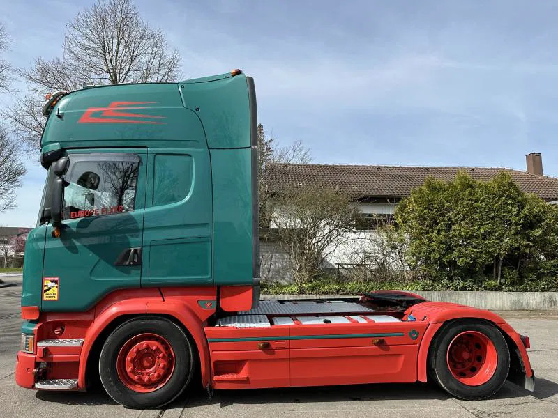 Scania R580 V8 TL MEGA E6 Intarder ATM TÜV NEU! - Nyergesvontató: 2 kép. Scania R580 V8 TL MEGA E6 Intarder ATM TÜV NEU! - Nyergesvontató: 2 kép.