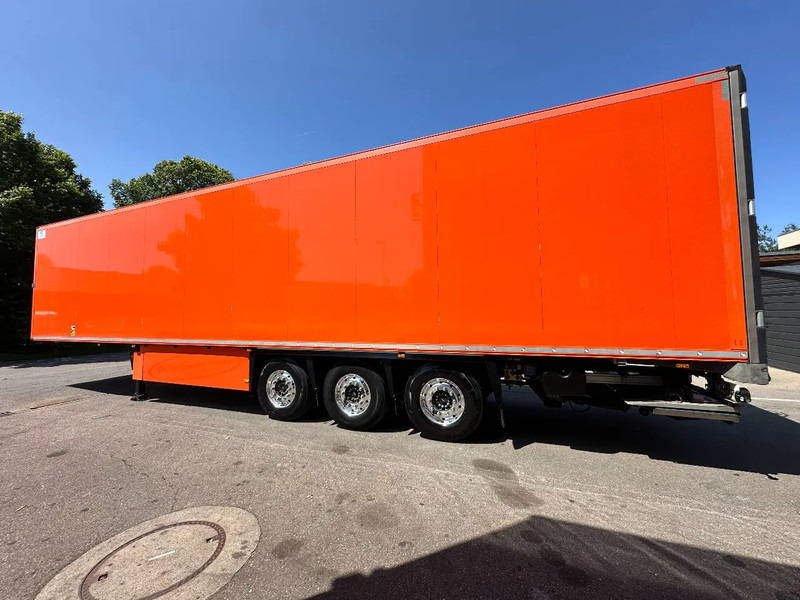 Schmitz Cargobull 3 x T-Kühl SLX*Spectrum*Bi-Temp*Doppelst.*LENK*LBW*blumenbreit*PHARMA - Félpótkocsi hűtős: 2 kép. Schmitz Cargobull 3 x T-Kühl SLX*Spectrum*Bi-Temp*Doppelst.*LENK*LBW*blumenbreit*PHARMA - Félpótkocsi hűtős: 2 kép.
