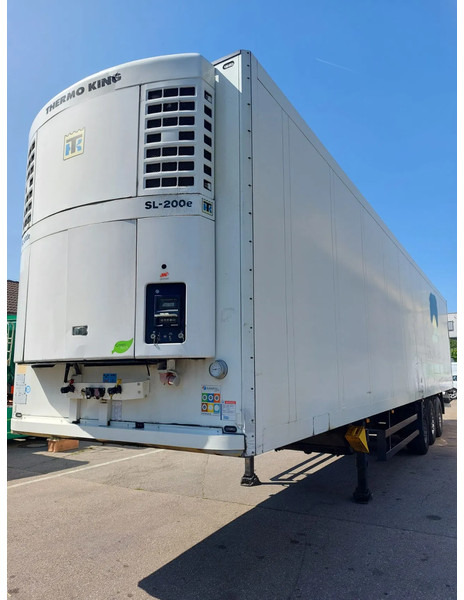 Schmitz Cargobull SKO 24 Tiefkühl SANH + TK SL 200e-50 - Félpótkocsi hűtős: 1 kép. Schmitz Cargobull SKO 24 Tiefkühl SANH + TK SL 200e-50 - Félpótkocsi hűtős: 1 kép.