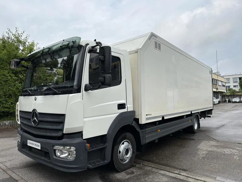 Mercedes-Benz Atego 1223 2 x L Koffer LBW Klima Euro 6 - Teherautó: 1 kép. Mercedes-Benz Atego 1223 2 x L Koffer LBW Klima Euro 6 - Teherautó: 1 kép.