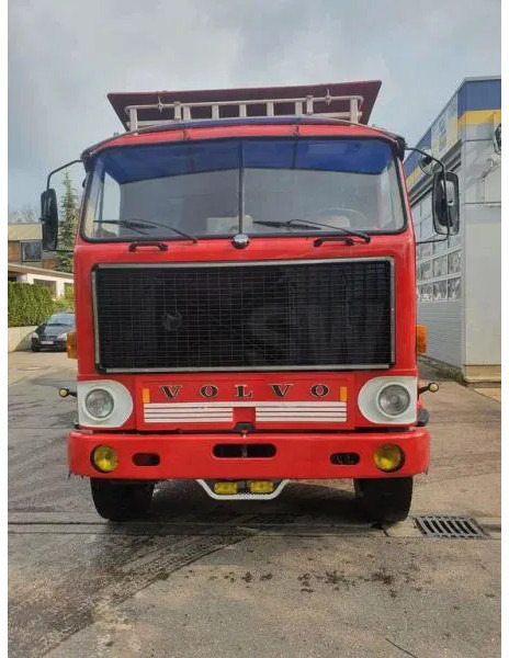 Volvo F 89 IC 4X2 Muldenkipper Kipper Oldtimer - Billenőplatós teherautó: 2 kép. Volvo F 89 IC 4X2 Muldenkipper Kipper Oldtimer - Billenőplatós teherautó: 2 kép.