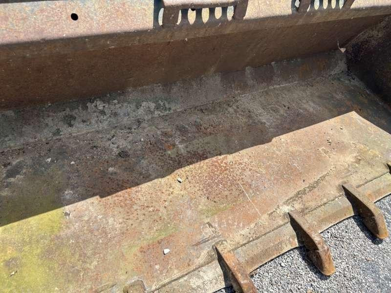 1700mm - Rakodókanál: 3 kép. 1700mm - Rakodókanál: 3 kép.