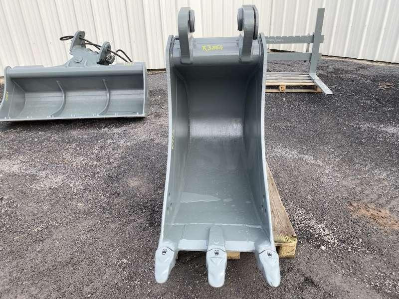 CASE 600mm - Axes 60mm - Kotró kanál - Építőipari gépek: 3 kép. CASE 600mm - Axes 60mm - Kotró kanál - Építőipari gépek: 3 kép.