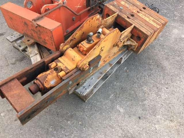 NPK H1XA - Palplanches - Hidraulikus törőfej - Építőipari gépek: 4 kép. NPK H1XA - Palplanches - Hidraulikus törőfej - Építőipari gépek: 4 kép.