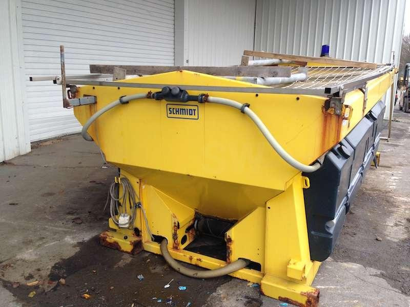 Homok-/ Sószóró SCHMIDT Stratos B70-42 VAXN: 7 kép. Homok-/ Sószóró SCHMIDT Stratos B70-42 VAXN: 7 kép.