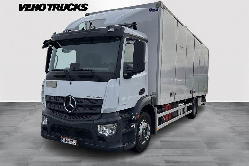 Mercedes-Benz ACTROS 1827 5 KSA-kori +PL - Dobozos felépítményű teherautó: 1 kép. Mercedes-Benz ACTROS 1827 5 KSA-kori +PL - Dobozos felépítményű teherautó: 1 kép.