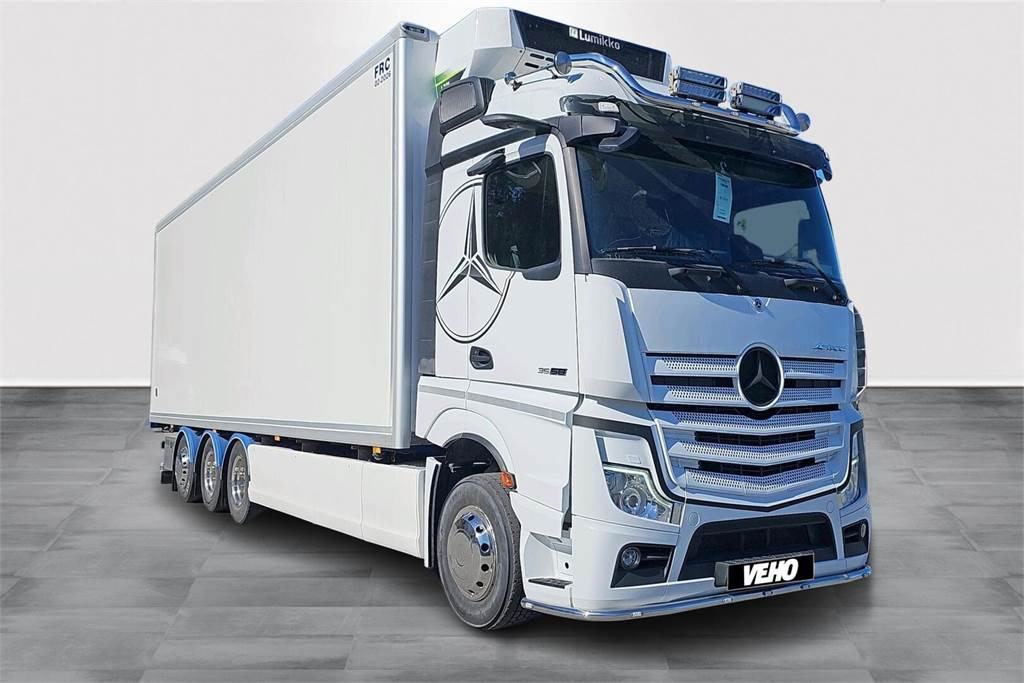 Mercedes-Benz ACTROS L 580hv 4-aks FRC 02/2026 - Hőszigetelt teherautó: 3 kép. Mercedes-Benz ACTROS L 580hv 4-aks FRC 02/2026 - Hőszigetelt teherautó: 3 kép.