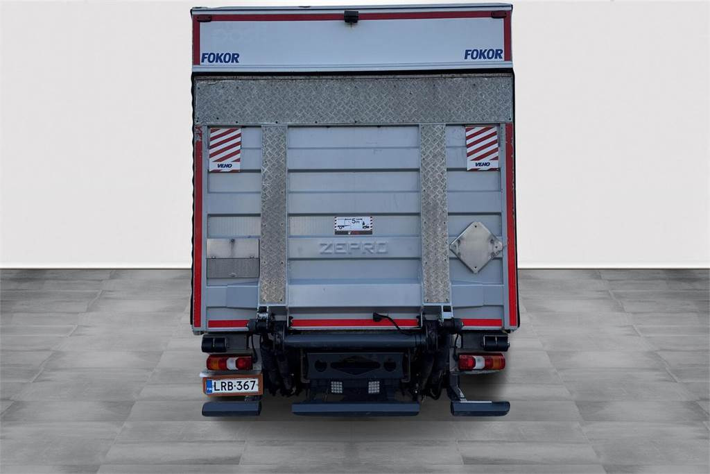 Mercedes-Benz ATEGO 1224L UMPIKORI + PL - Dobozos felépítményű teherautó: 4 kép. Mercedes-Benz ATEGO 1224L UMPIKORI + PL - Dobozos felépítményű teherautó: 4 kép.