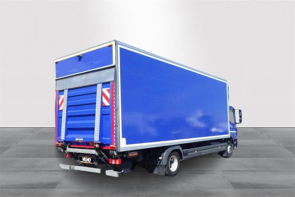 Mercedes-Benz ATEGO 1524 L - Dobozos felépítményű teherautó: 5 kép. Mercedes-Benz ATEGO 1524 L - Dobozos felépítményű teherautó: 5 kép.