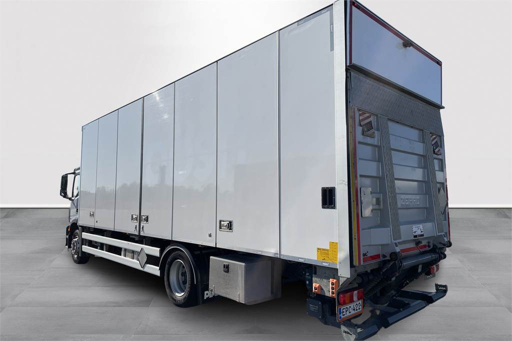 Mercedes-Benz Actros 1827 4x2 8,7m umpikori+PL nostin - Dobozos felépítményű teherautó: 4 kép. Mercedes-Benz Actros 1827 4x2 8,7m umpikori+PL nostin - Dobozos felépítményű teherautó: 4 kép.