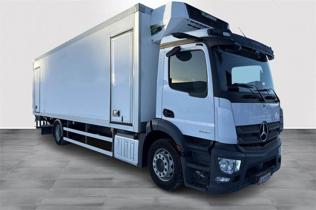 Mercedes-Benz Actros 1830L 5 SM FRC 2-lämpö(atp10/2025) - Hőszigetelt teherautó: 3 kép. Mercedes-Benz Actros 1830L 5 SM FRC 2-lämpö(atp10/2025) - Hőszigetelt teherautó: 3 kép.