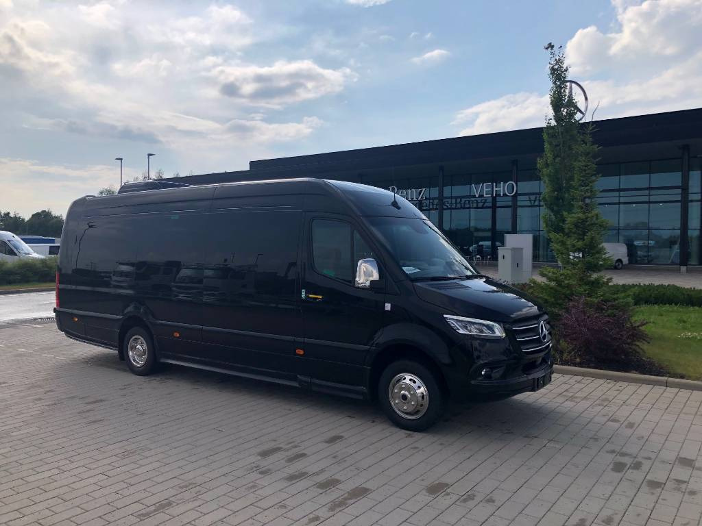Mercedes-Benz Sprinter 519 CDI - Minibusz, Kisbusz: 1 kép. Mercedes-Benz Sprinter 519 CDI - Minibusz, Kisbusz: 1 kép.