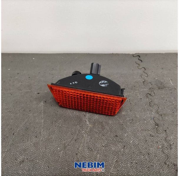 Volvo Volvo - 20826213 - Knipperlicht FH / FM rechts - Alkatrész - Teherautó: 2 kép. Volvo Volvo - 20826213 - Knipperlicht FH / FM rechts - Alkatrész - Teherautó: 2 kép.