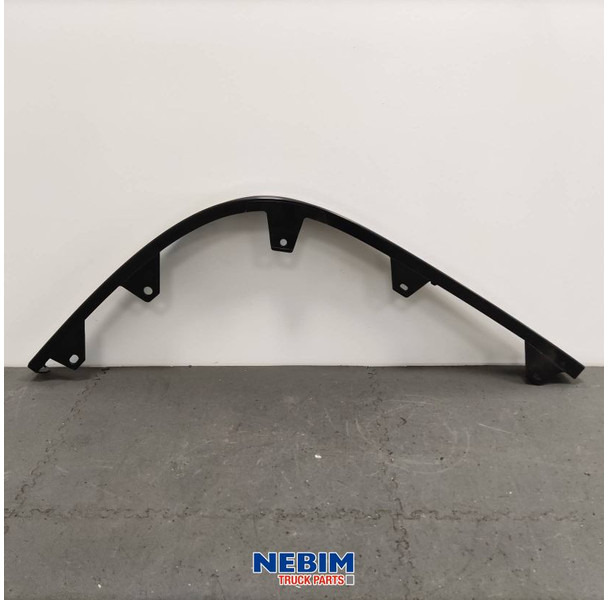 Volvo Volvo - 21495268 - Bumperspoiler FH4/5 / FM4/5 rechts - Alkatrész - Teherautó: 2 kép. Volvo Volvo - 21495268 - Bumperspoiler FH4/5 / FM4/5 rechts - Alkatrész - Teherautó: 2 kép.