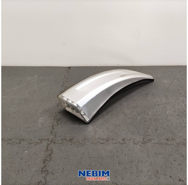 Volvo Volvo - 82151205 - Knipperlicht FH4 rechts - Alkatrész - Teherautó: 1 kép. Volvo Volvo - 82151205 - Knipperlicht FH4 rechts - Alkatrész - Teherautó: 1 kép.