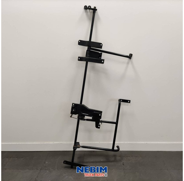 Volvo Volvo - 82211420 - Scharnierset zijfender FH4 links - Alkatrész - Teherautó: 1 kép. Volvo Volvo - 82211420 - Scharnierset zijfender FH4 links - Alkatrész - Teherautó: 1 kép.