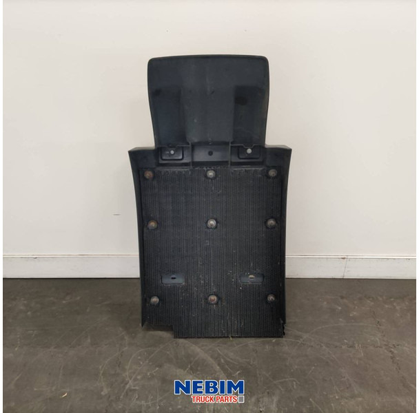 Volvo Volvo - 82637695 - Spatscherm vooras FH4 L / R - Alkatrész - Teherautó: 2 kép. Volvo Volvo - 82637695 - Spatscherm vooras FH4 L / R - Alkatrész - Teherautó: 2 kép.