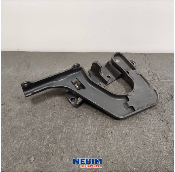 Volvo Volvo - 84104142 - Treeplank scharnier FH4 links - Alkatrész - Teherautó: 2 kép. Volvo Volvo - 84104142 - Treeplank scharnier FH4 links - Alkatrész - Teherautó: 2 kép.