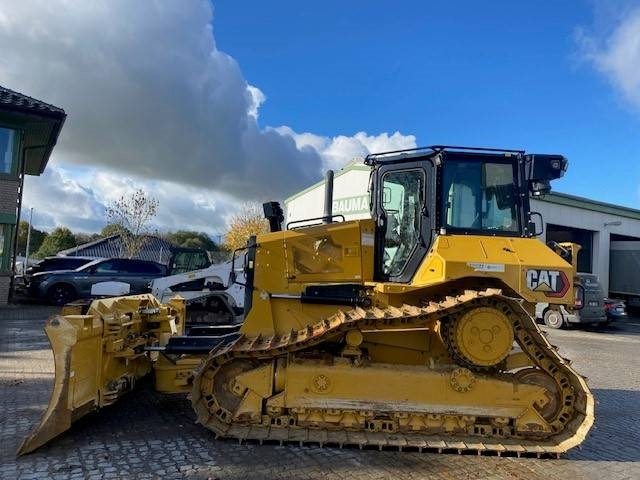 Cat D 5 LGP MIETE / RENTAL (12001907) - Buldózer: 2 kép. Cat D 5 LGP MIETE / RENTAL (12001907) - Buldózer: 2 kép.