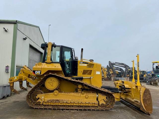 Cat D 6 N LGP Trimble GPS MIETE / RENTAL (12001425) - Buldózer: 4 kép. Cat D 6 N LGP Trimble GPS MIETE / RENTAL (12001425) - Buldózer: 4 kép.