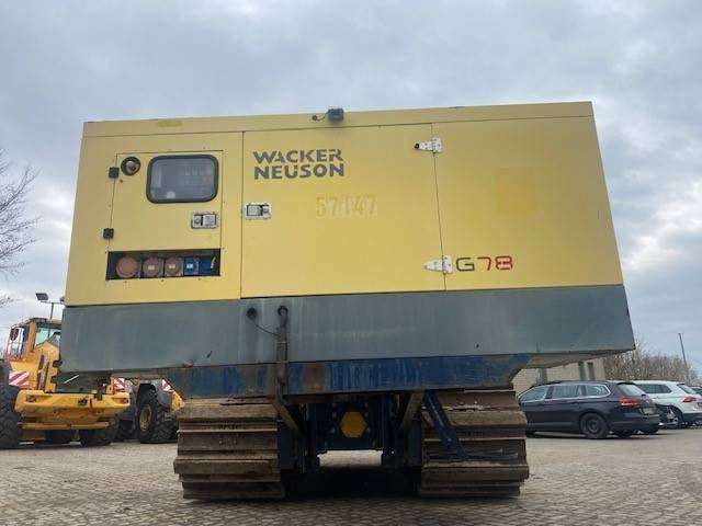 Komatsu D 58 P-1 MIETE / RENTAL (12005516) - Építőipari gépek: 5 kép. Komatsu D 58 P-1 MIETE / RENTAL (12005516) - Építőipari gépek: 5 kép.