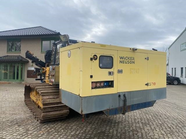 Komatsu D 58 P-1 MIETE / RENTAL (12005516) - Építőipari gépek: 4 kép. Komatsu D 58 P-1 MIETE / RENTAL (12005516) - Építőipari gépek: 4 kép.