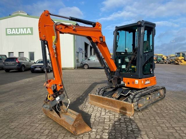 Hitachi ZX 26 U-6 MIETE / RENTAL (12002050) - Minikotró: 1 kép. Hitachi ZX 26 U-6 MIETE / RENTAL (12002050) - Minikotró: 1 kép.