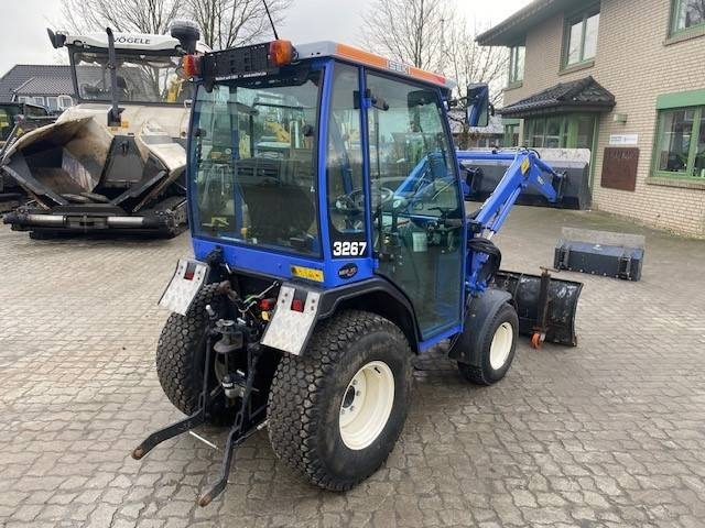Iseki TM 3267 AHL K (12005269) - Kistraktor: 5 kép. Iseki TM 3267 AHL K (12005269) - Kistraktor: 5 kép.