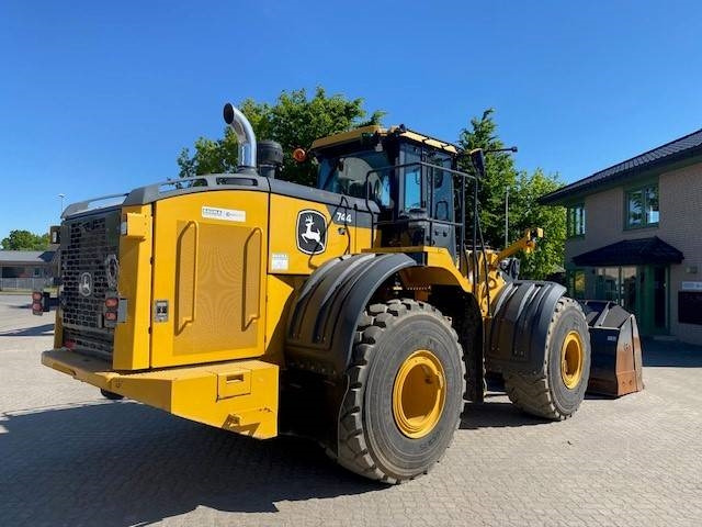 John Deere 744 P MIETE / RENTAL (12002124) - Gumikerekes homlokrakodó: 5 kép. John Deere 744 P MIETE / RENTAL (12002124) - Gumikerekes homlokrakodó: 5 kép.