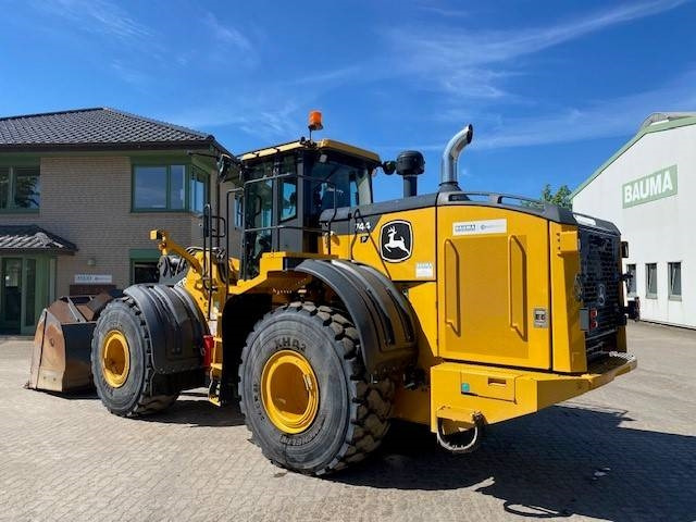 John Deere 744 P MIETE / RENTAL (12002125) - Gumikerekes homlokrakodó: 3 kép. John Deere 744 P MIETE / RENTAL (12002125) - Gumikerekes homlokrakodó: 3 kép.