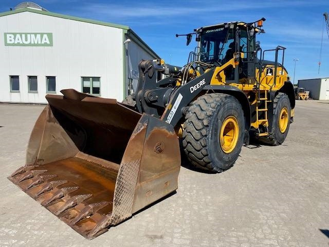 John Deere 744 P MIETE / RENTAL (12002125) - Gumikerekes homlokrakodó: 1 kép. John Deere 744 P MIETE / RENTAL (12002125) - Gumikerekes homlokrakodó: 1 kép.