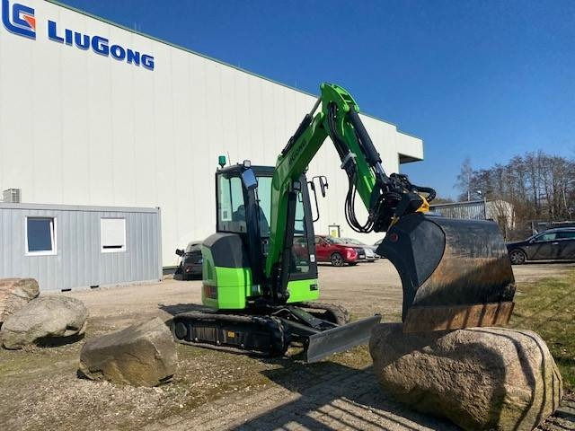 LIUGONG 9027 FE Electric, SW OQ 30 MIETE / RENT (12005252) - Minikotró: 4 kép. LIUGONG 9027 FE Electric, SW OQ 30 MIETE / RENT (12005252) - Minikotró: 4 kép.