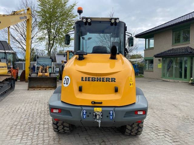 Liebherr L 509 Tele MIETE / RENTAL (12002134) - Teleszkópos homlokrakodó: 5 kép. Liebherr L 509 Tele MIETE / RENTAL (12002134) - Teleszkópos homlokrakodó: 5 kép.