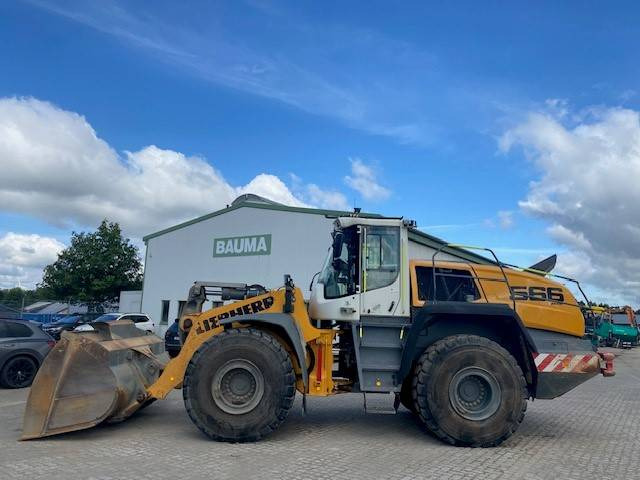 Liebherr L 566 XPower MIETE / RENTAL (12005192) - Gumikerekes homlokrakodó: 2 kép. Liebherr L 566 XPower MIETE / RENTAL (12005192) - Gumikerekes homlokrakodó: 2 kép.