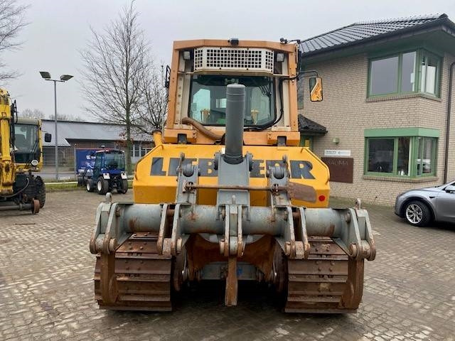Liebherr PR 724 LGP (12005254) - Buldózer: 4 kép. Liebherr PR 724 LGP (12005254) - Buldózer: 4 kép.