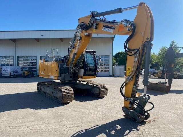Lánctalpas kotró Liebherr R 922 LC (G8) MIETE / RENTAL (12001992): 7 kép.